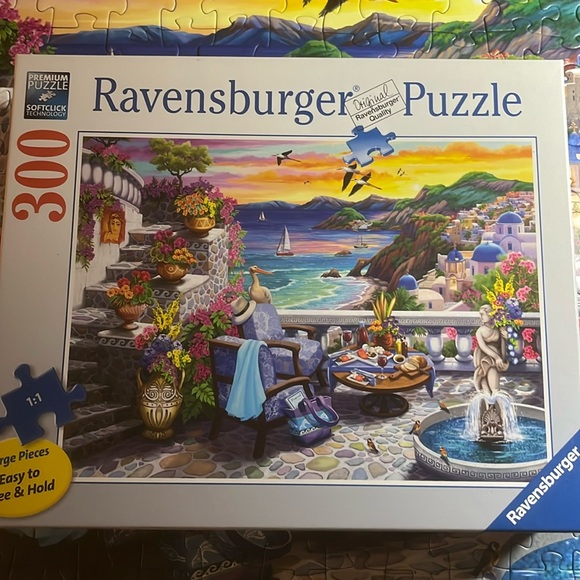 Ravensburger Other - 🧩 300 Ravensburger Large Piece “Santorini Sunset”. Mint condition. Complete.